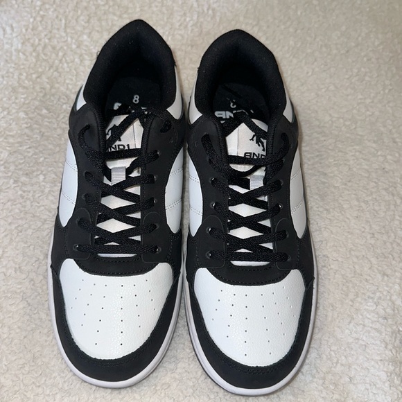 Andi Odor Control sneakers in size 8 black/white new without tags or box - Picture 1 of 11